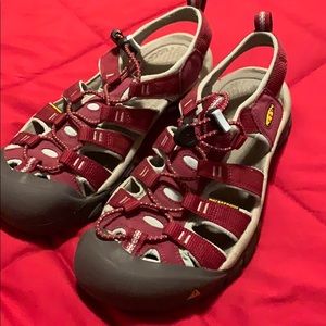 Keen woman’s shoes